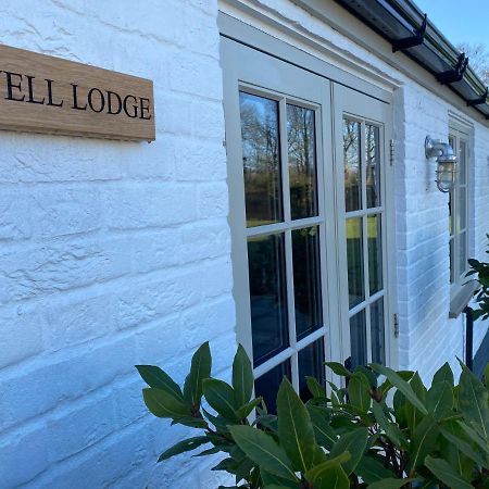 The Shepherds Huts & The Well Lodge At Ormesby Manor Ormesby Saint Michael エクステリア 写真
